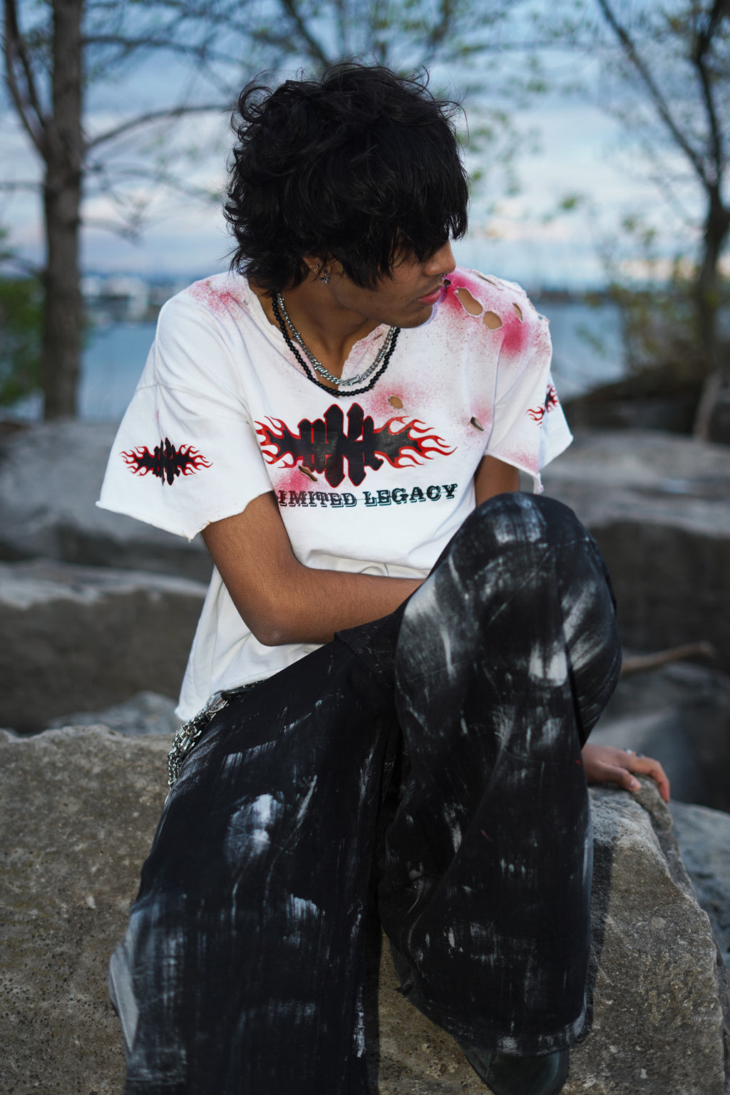UXL ™ / VAGABOND TEE v1