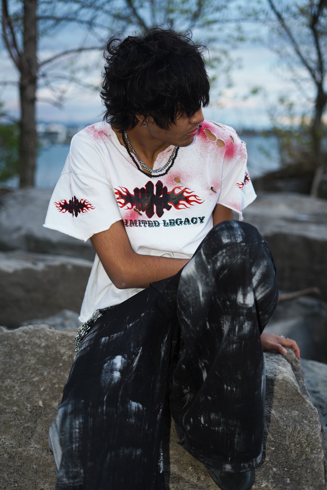 UXL ™ / VAGABOND TEE v1